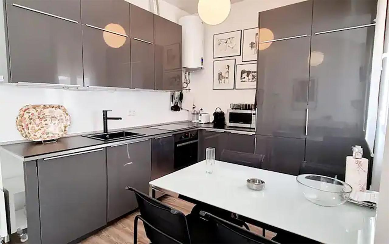 Florit Flats - The Canovas Apartment Валенсия Екстериор снимка
